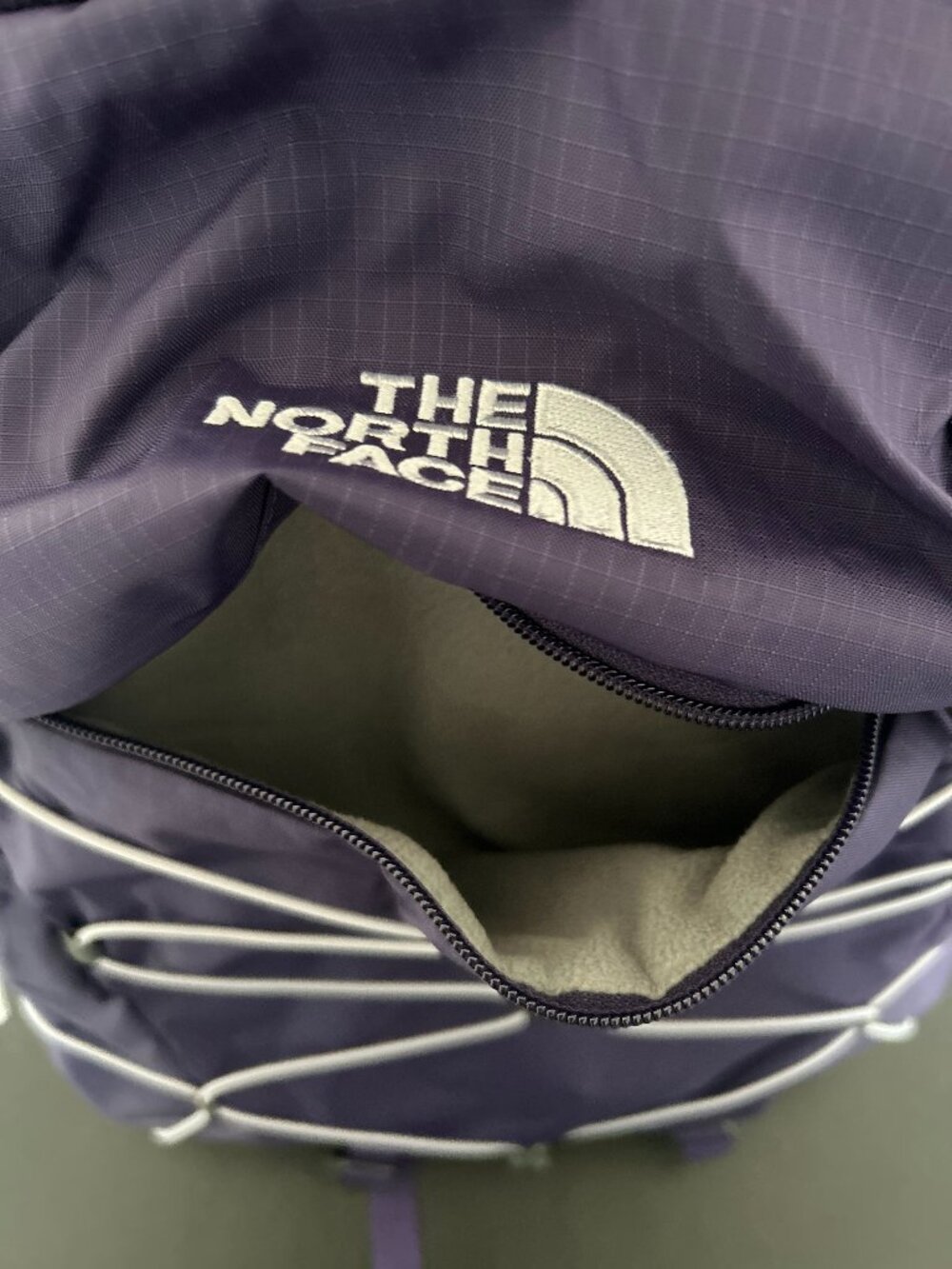 THE NORTH FACE WOMEN'S BOREALIS BACKPACK ETERNAL PURPLE - Picture 10 of 10